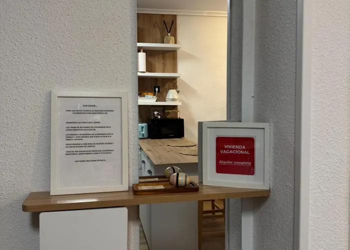 Aqui Mismo En Playa De Garaje