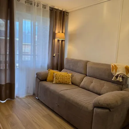 Aqui Mismo En Playa De Garaje * ソモ